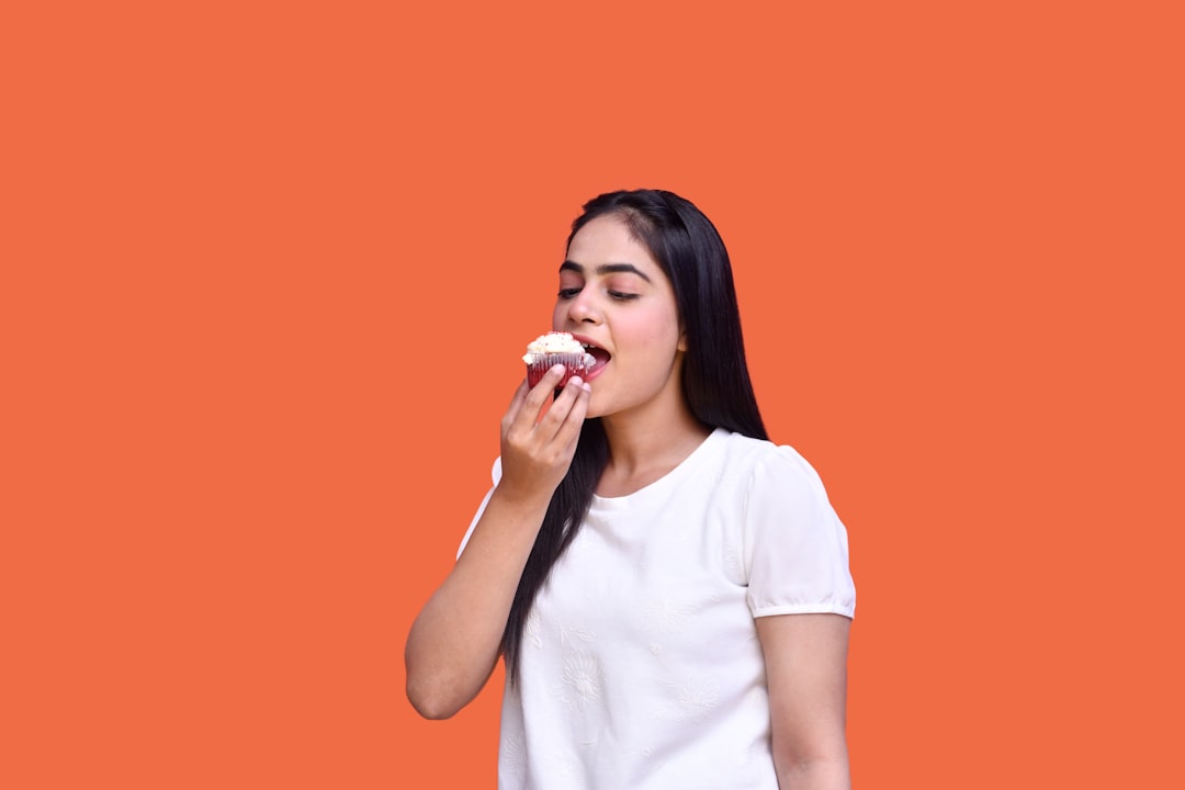 découvrez des remèdes efficaces contre la bouche sèche pour soulager l'inconfort et améliorer votre bien-être buccal au quotidien.